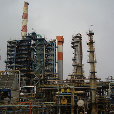 Oil Refineries and Fuel Additives & Chemicals 